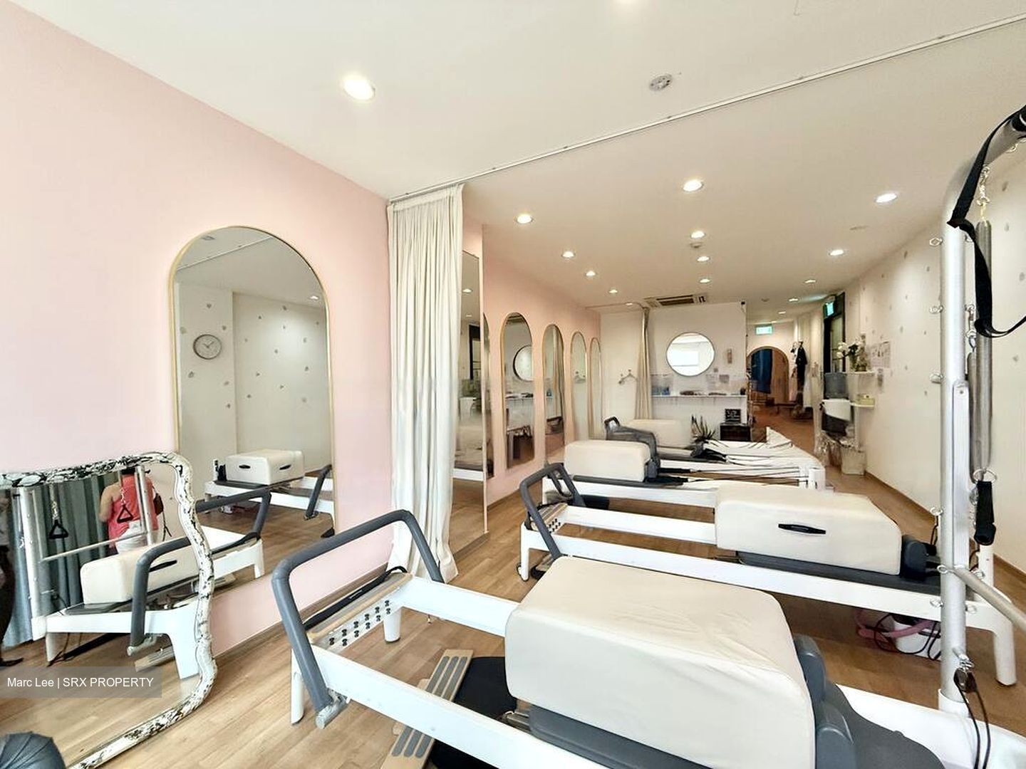 Evershine & Century Complex (D7), Office #454657341